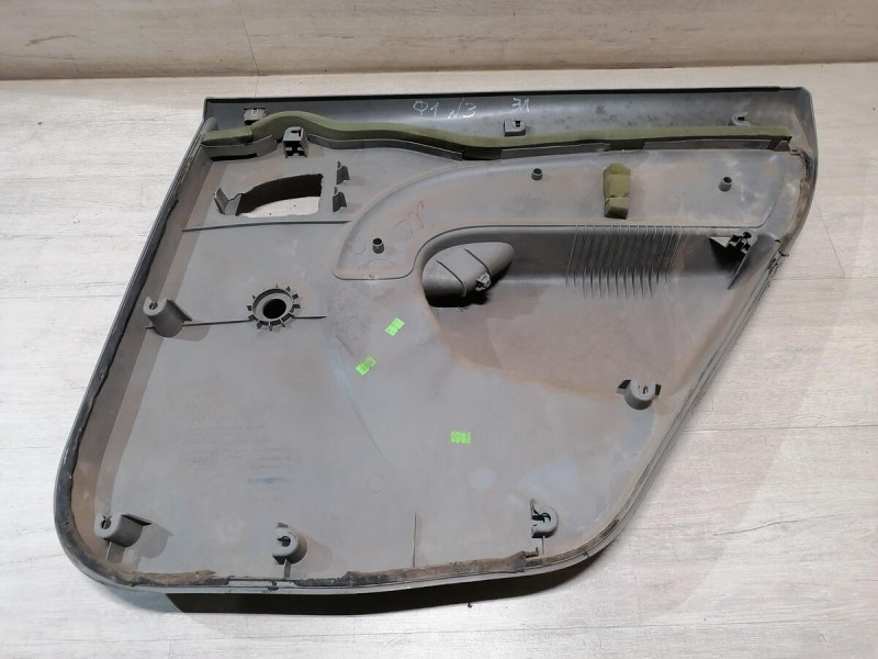 Logan ф1 обшивка двери задняя левая мех деф