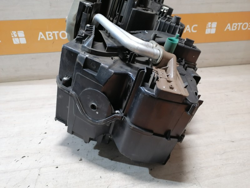 Almera G15 №5 печка корпус под кондиционер