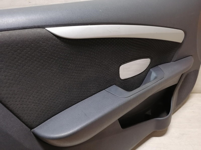 Almera G15 обшивка двери передняя левая деф