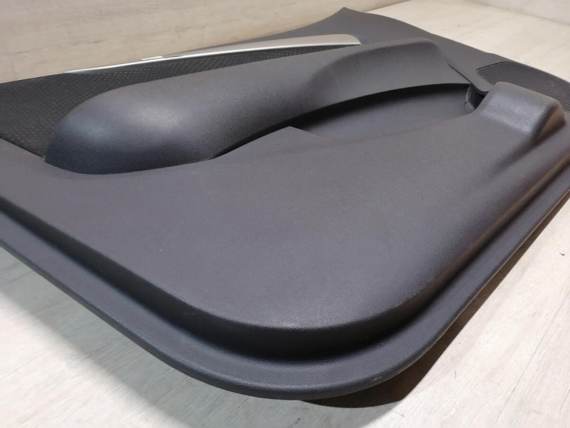 Almera G15 обшивка двери передняя левая деф