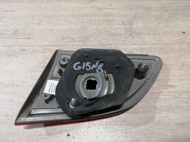 Almera G15 №8 фонарь в крышку багажника левый деф