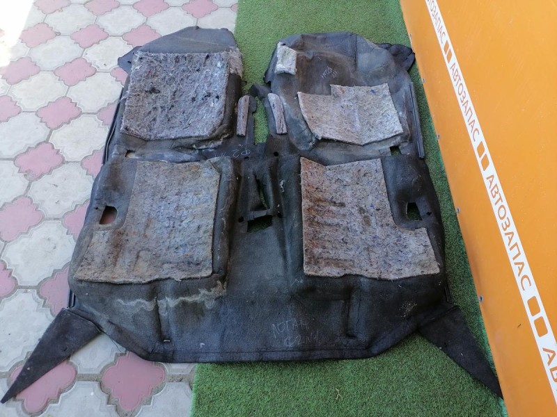 Logan ф2 №1 пол салона