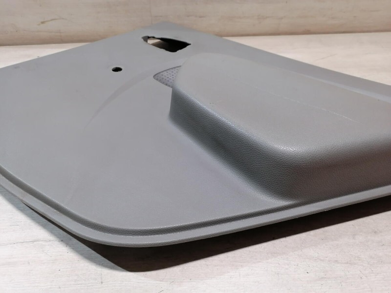 Logan ф1 обшивка двери задняя правая мех