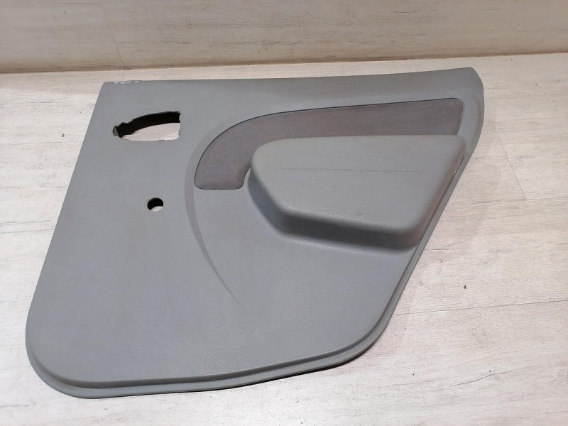 Logan ф1 обшивка двери задняя правая мех