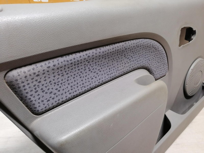 Logan ф1 обшивка двери передняя левая эл