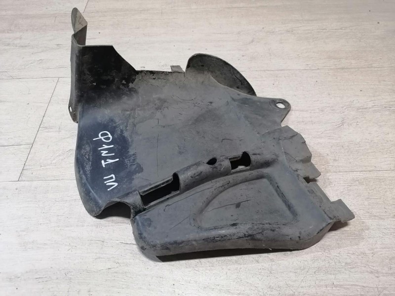 Logan ф1 №1 пыльник двигателя левый