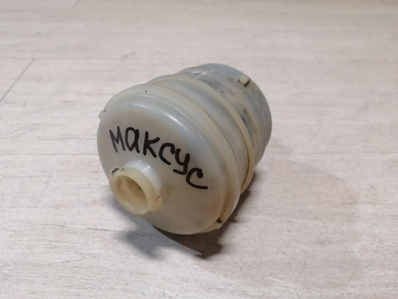 Maxus бачок ГУР
