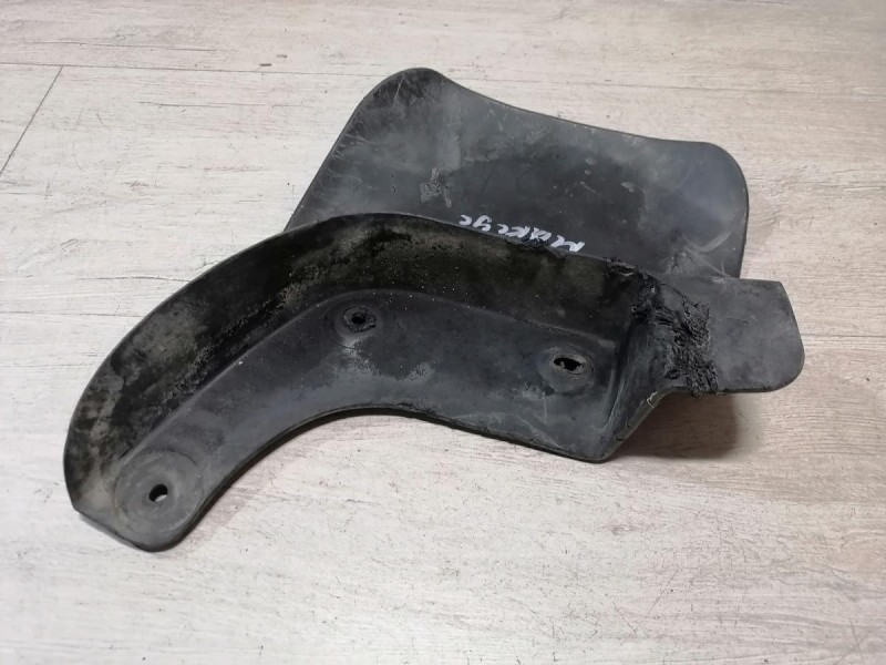 Maxus брызговик задний правый