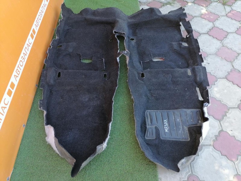 Mazda 6 GG пол салона