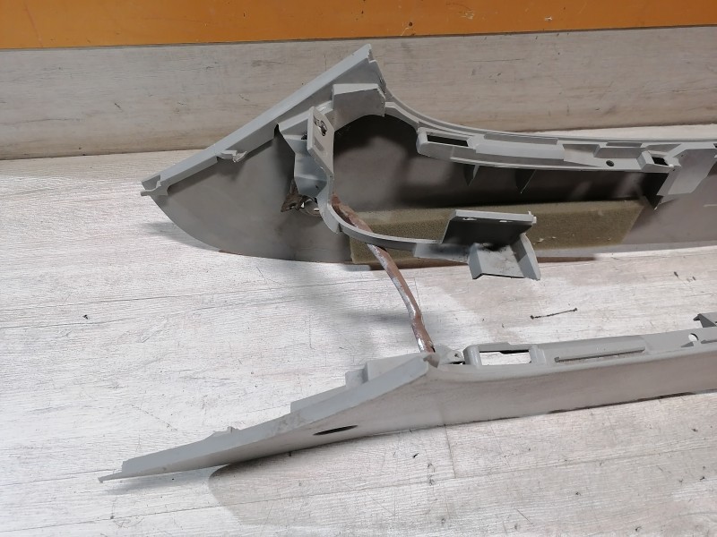 Mazda 6 GG консоль центральная подлокотник
