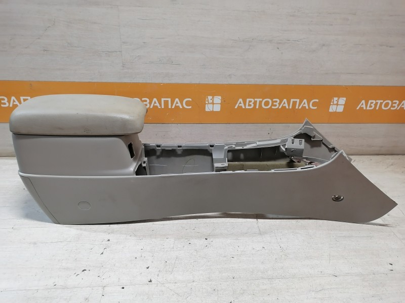 Mazda 6 GG консоль центральная подлокотник
