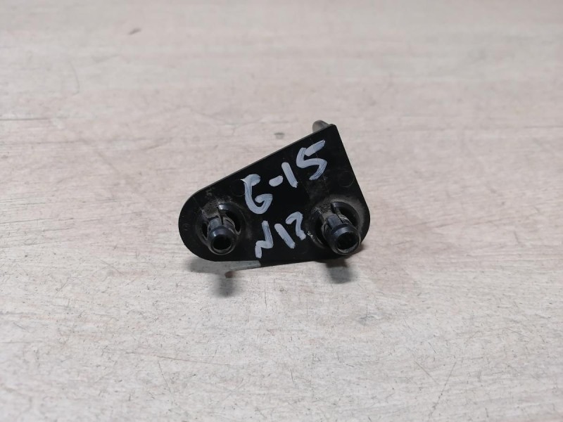 Almera G15 фиксатор упора капота