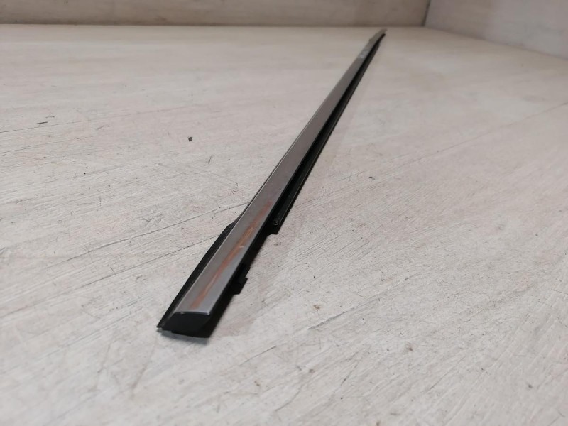 Almera G15 бархотка наружная передняя правая