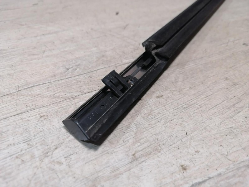 Almera G15 бархотка наружная передняя правая