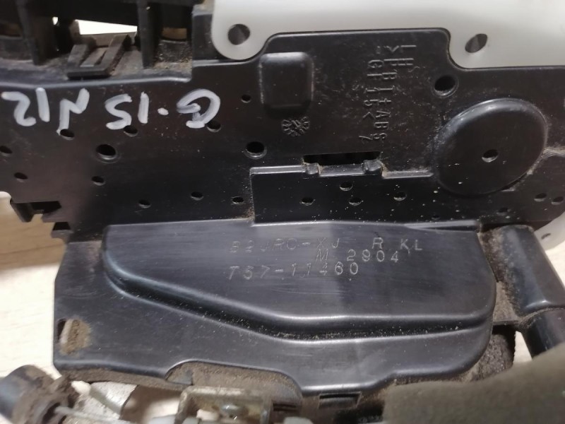 Almera G15 замок двери передний левый