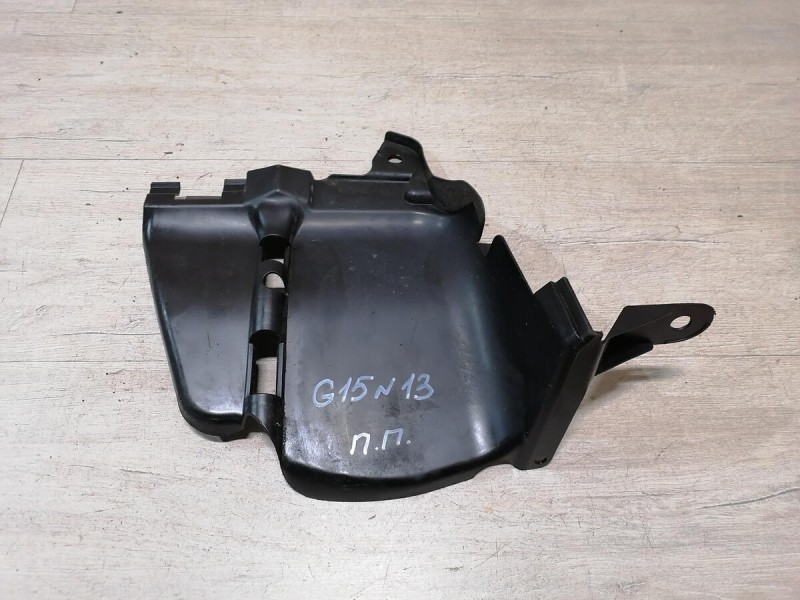Almera G15 пыльник двигателя правый