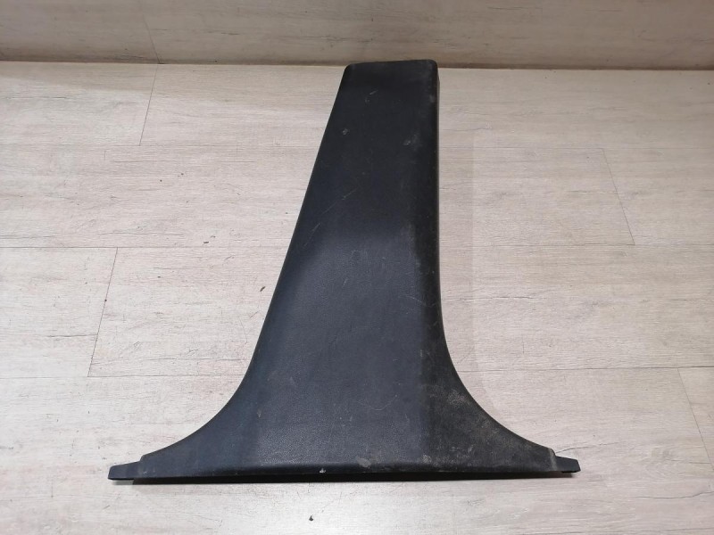 Almera G15 обшивка средней стойки нижняя правая