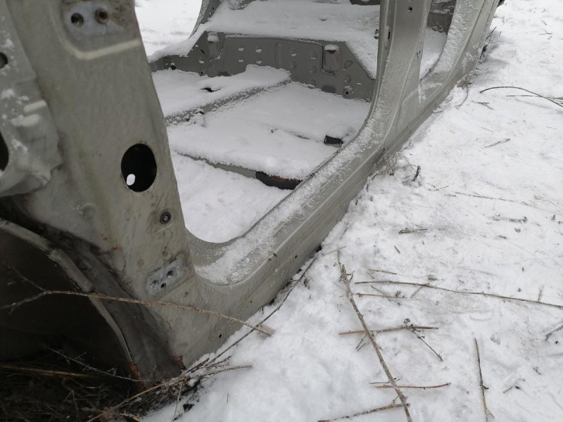 Almera G15 №12 порог левый