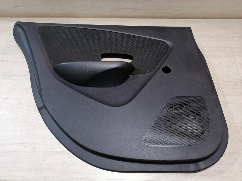 Almera G15 обшивка двери задняя левая мех