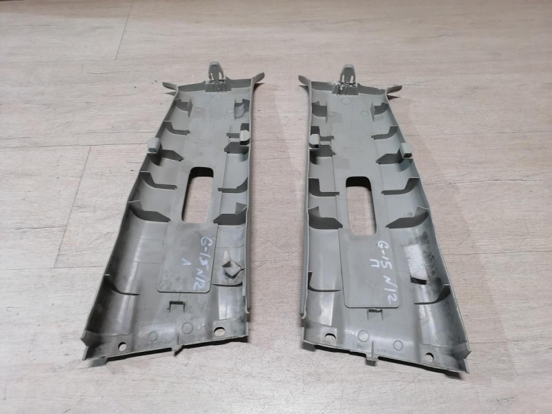 Almera G15 обшивка средней стойки верхняя левая
