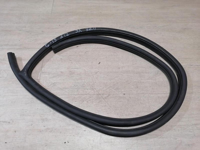 Almera G15 уплотнитель дверного проема задний левый