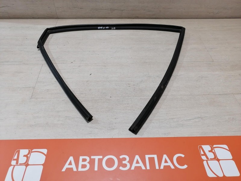 Almera G15 бархотка верхняя задняя правая