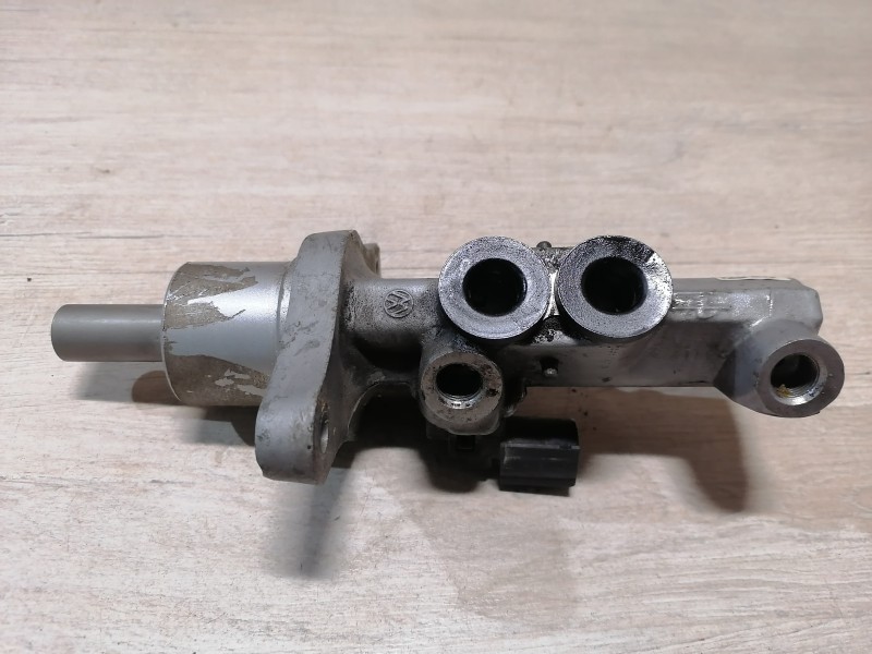 Octavia №2 цилиндр тормозной главный