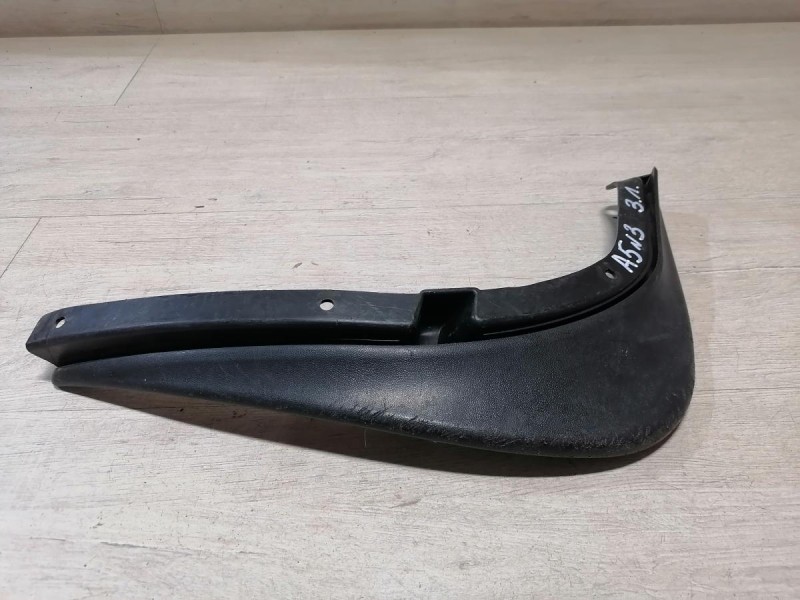 Octavia №3 брызговик задний левый