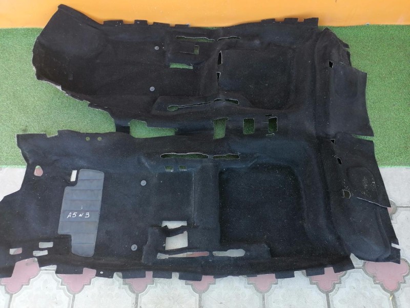 Octavia №3 пол салона