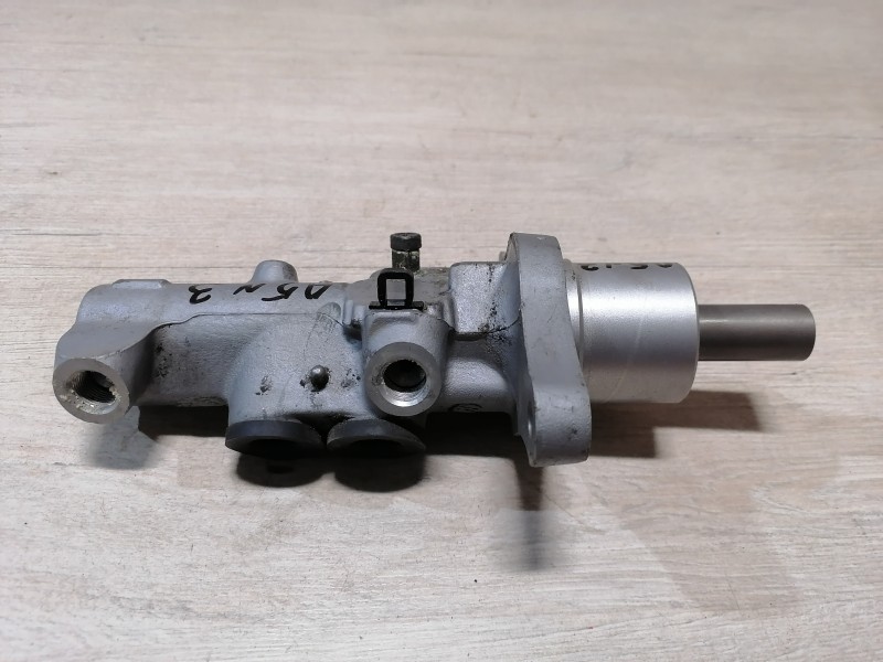 Octavia №3 цилиндр тормозной главный