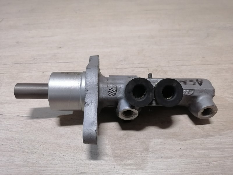Octavia №3 цилиндр тормозной главный