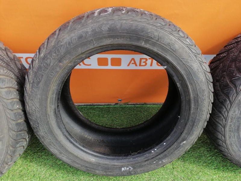 Octavia №3 шина 205/55 R16 Goodyear зима шипы