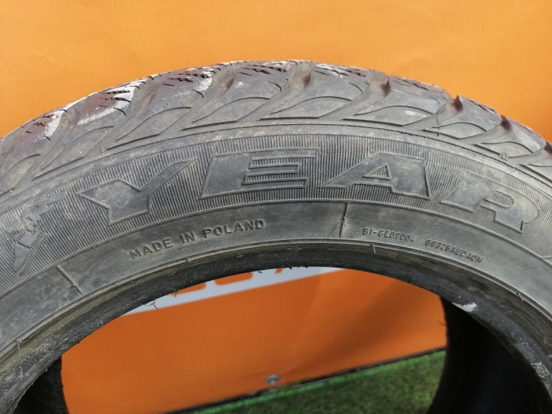 Octavia №3 шина 205/55 R16 Goodyear зима шипы