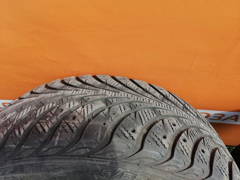 Octavia №3 шина 205/55 R16 Goodyear зима шипы