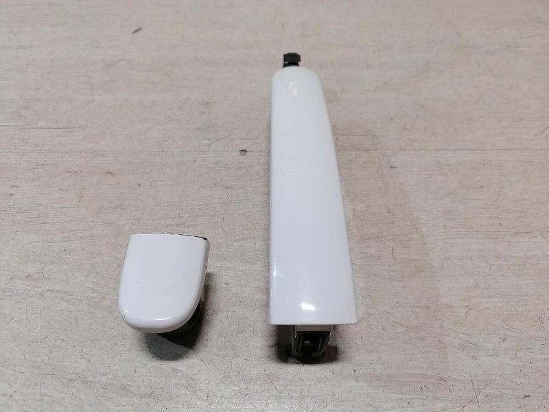 Octavia ручка двери наружная