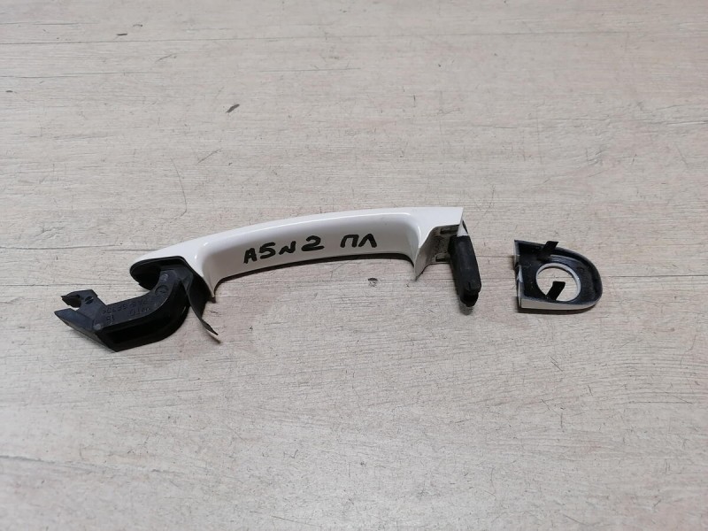 Octavia ручка двери наружная передняя левая