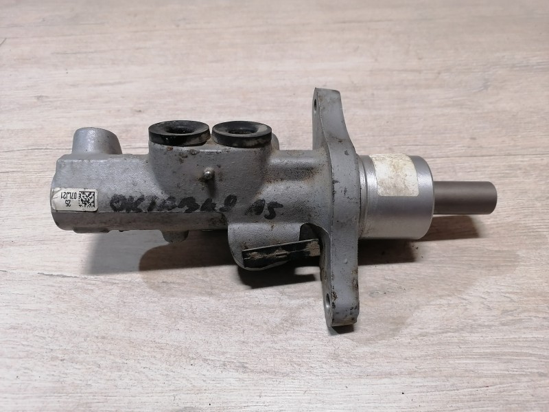 Octavia №1 цилиндр тормозной главный