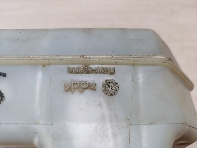 Passat B6 бачок тормозного цилиндра