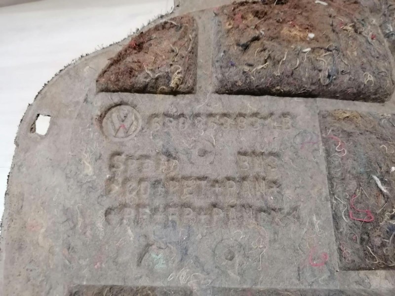 Polo №2 шумоизоляция капота