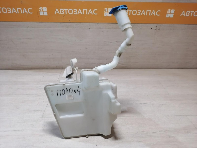 Polo №4 бачок омывателя лобового стекла