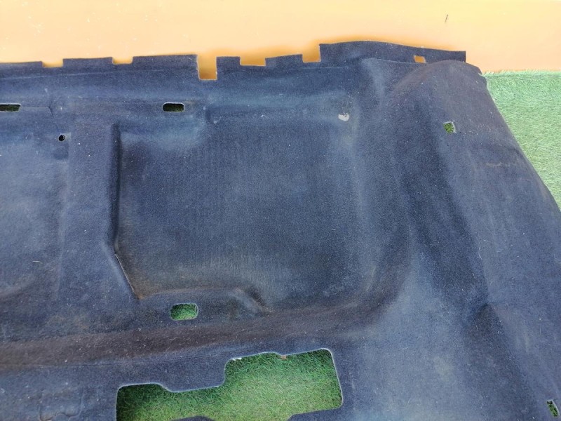 Polo №4 пол салона