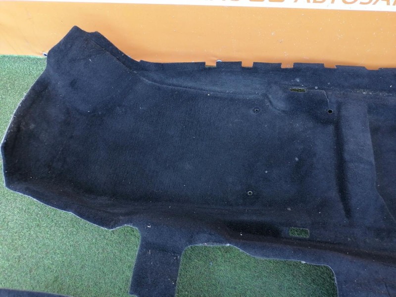 Polo №5 пол салона