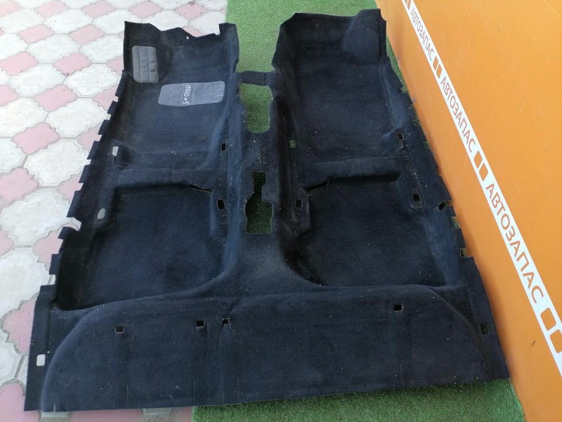 Polo №5 пол салона