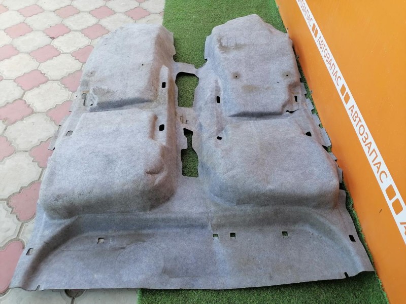 Polo №5 пол салона