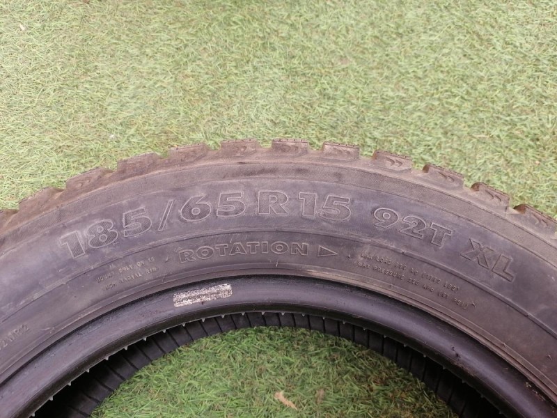 Polo №5 шина 185/65 R15 нокиан шипы плохая
