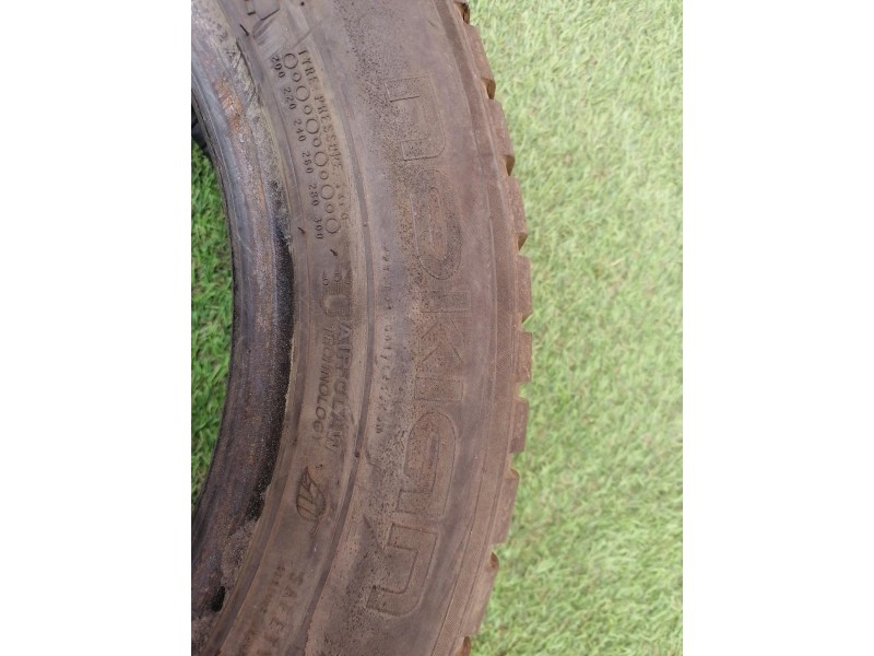 Polo №5 шина 185/65 R15 нокиан шипы плохая