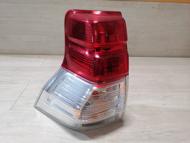 Prado 150 фонарь левый