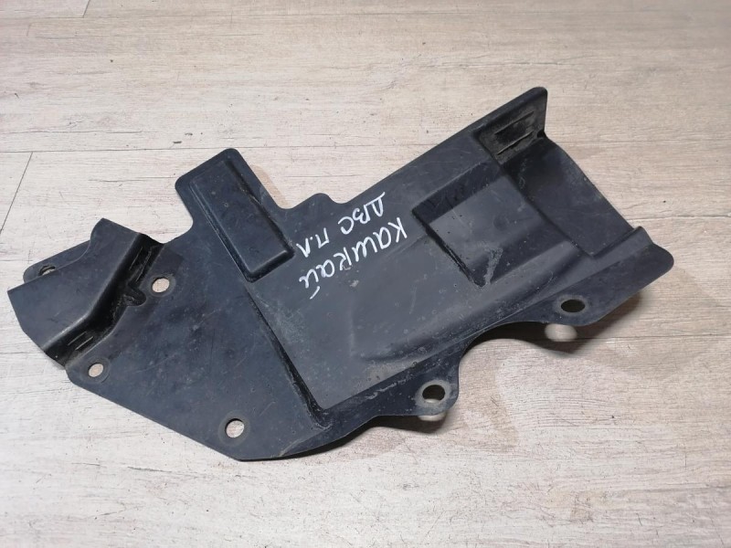 Qashqai №1 пыльник двигателя левый