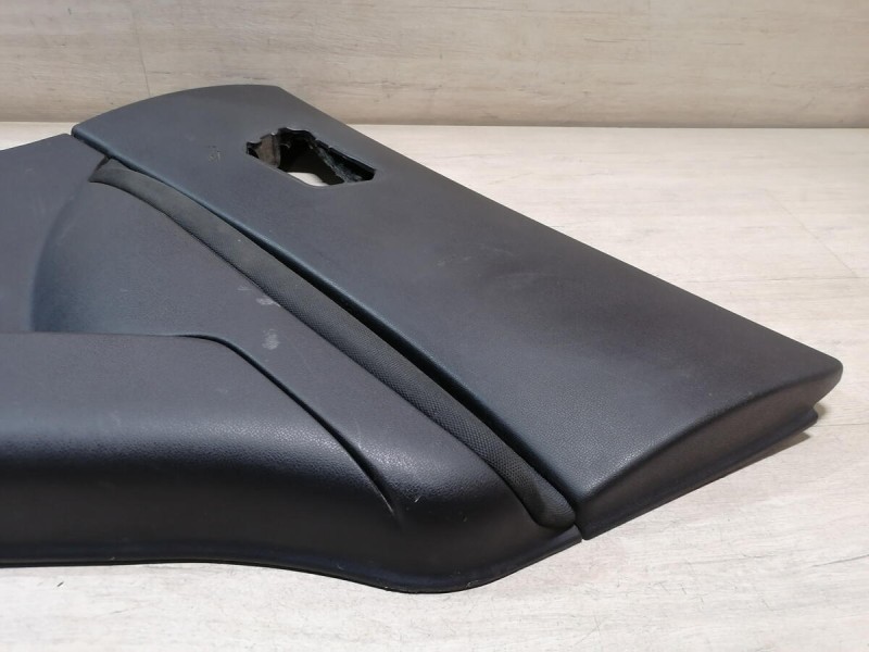 Qashqai обшивка двери задняя правая эл деф