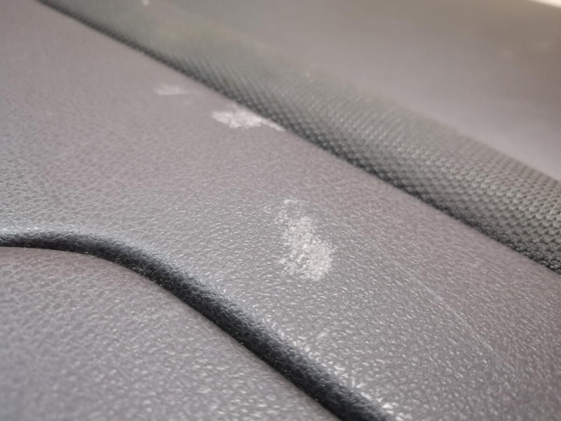 Qashqai обшивка двери задняя правая эл деф